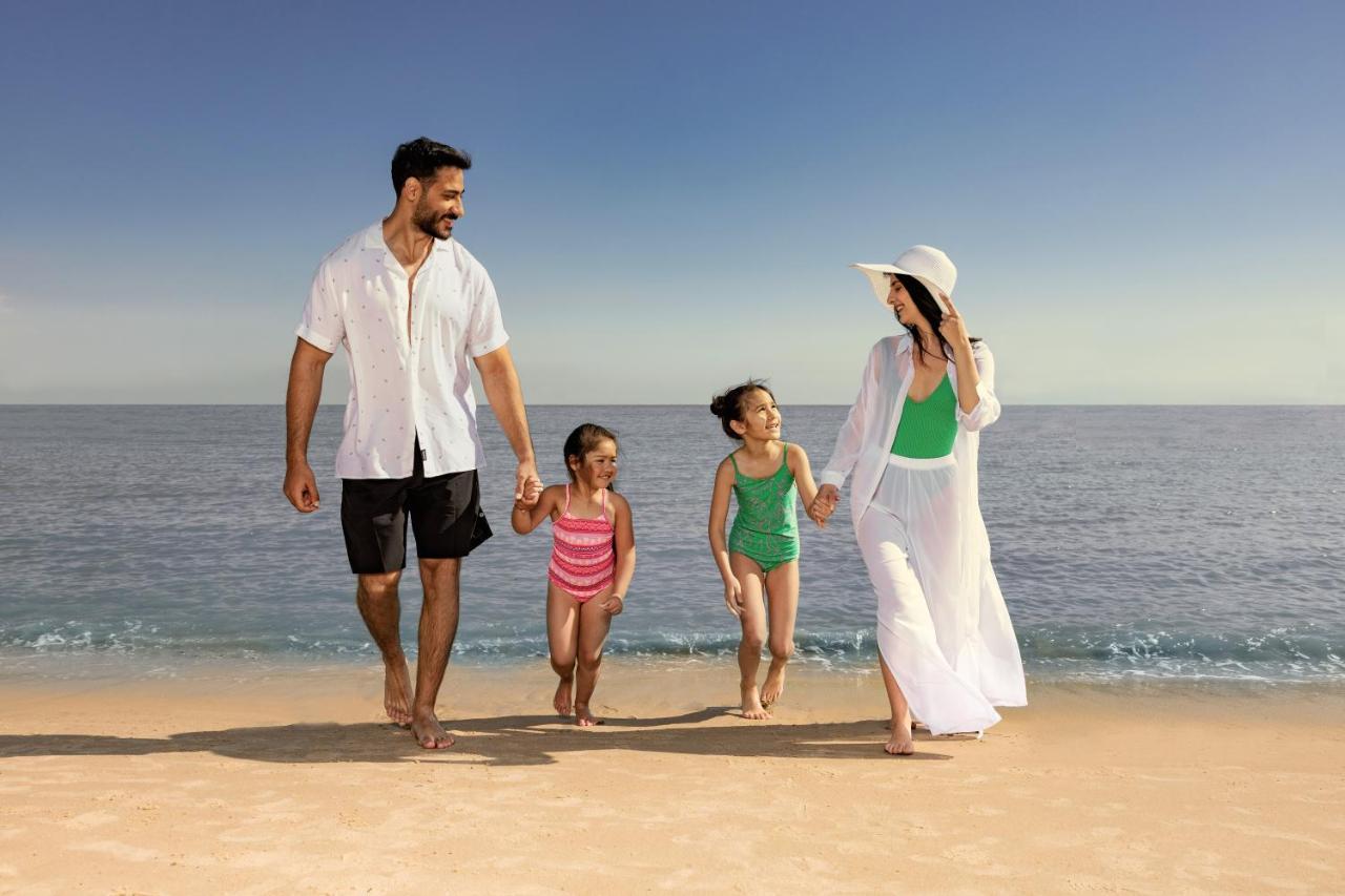 朱美拉梅喜拉海滩酒店及Spa科威特 外观 照片 Family on the beach